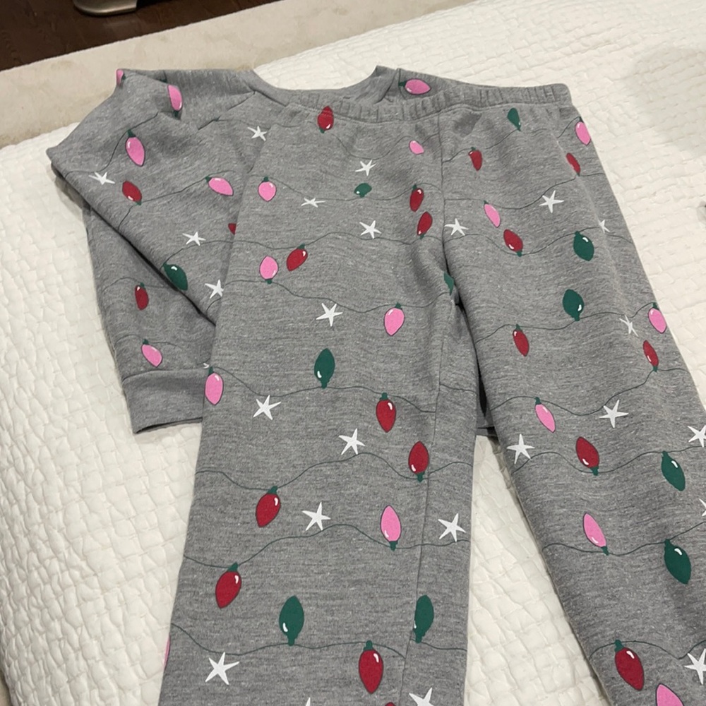 Wildfox holiday lights sweat outfit.